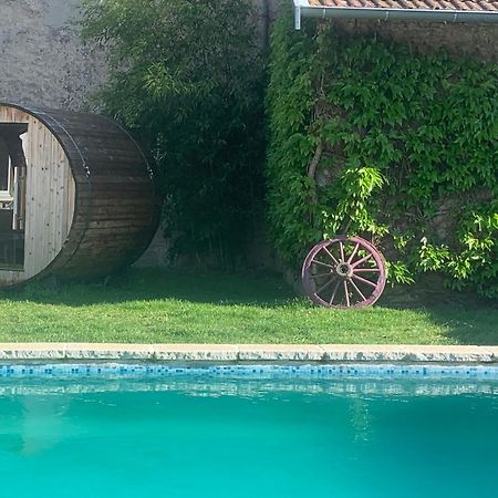 Le Saint-Hilaire Panzió Kültér fotó